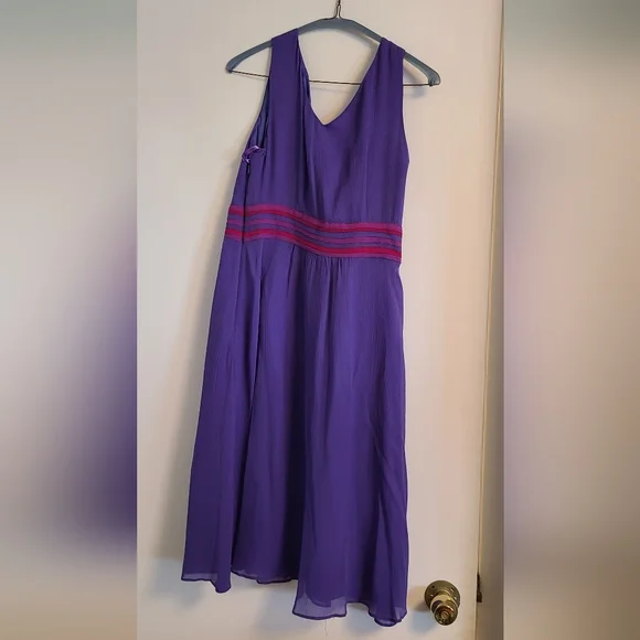 Rare Boden silk dress, never worn - Picture 2 of 6